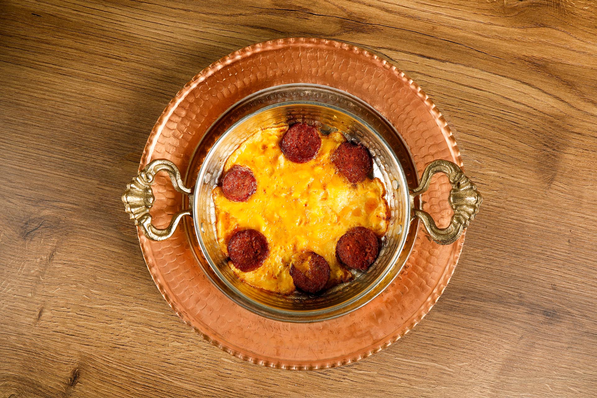 Maye Mutfağı Sahanda Sucuklu Yumurta