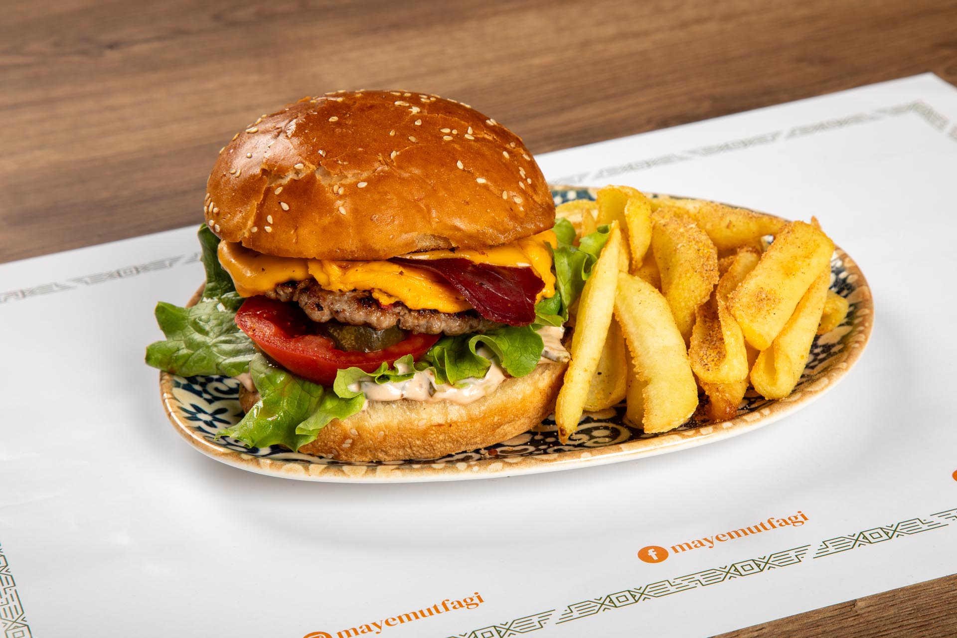Maye Mutfağı PASTIRMALI BURGER